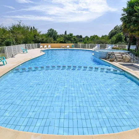 With Swimming Pool And Activities Holiday home